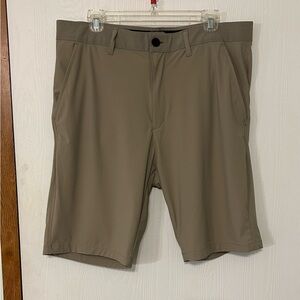 Kenneth Cole Golf Men's Athletic Tan Shorts Size 36 Waist